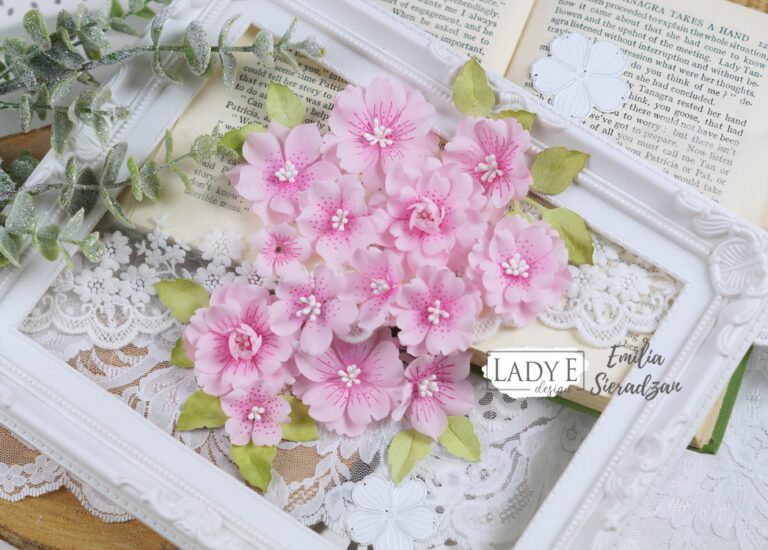 How to make Fabric Flowers – FREE Tutorial