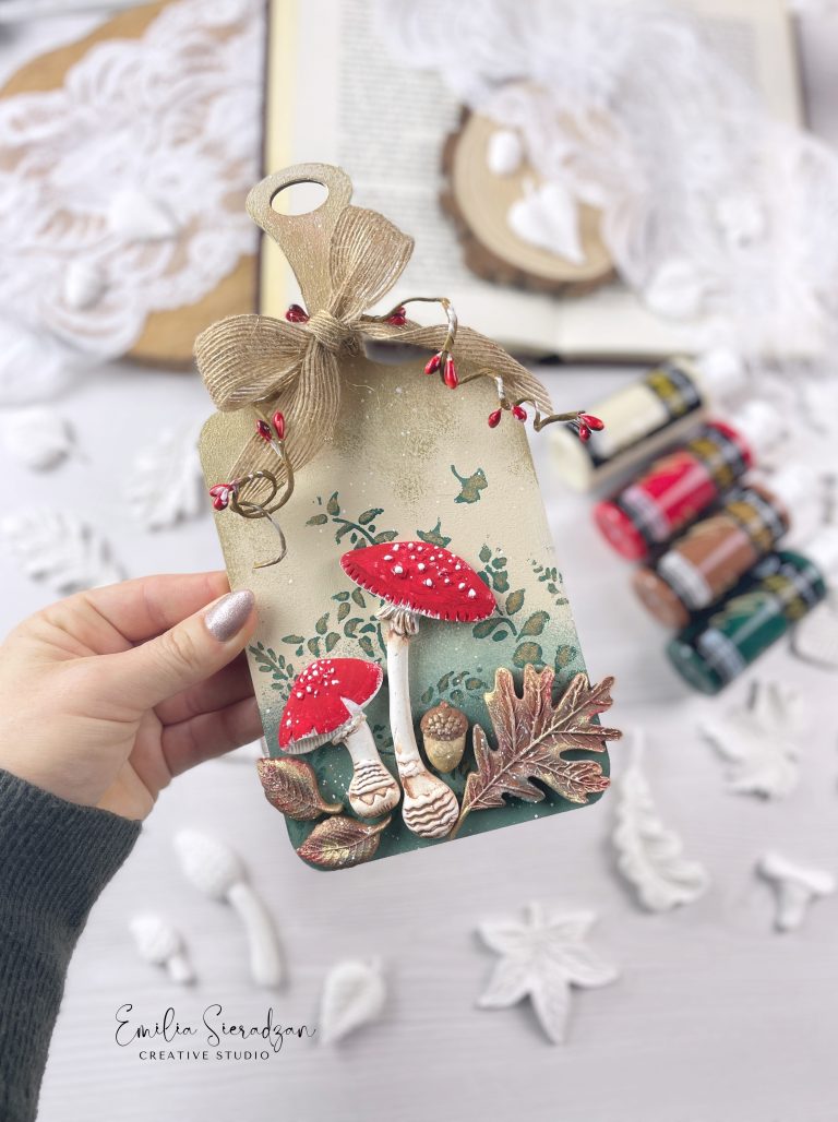 Crafting Nature-Inspired Magic: A Tutorial with Stamperia’s Woodland Collection