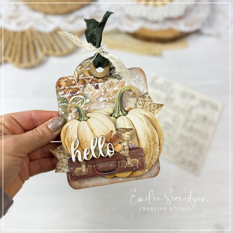 How to Create a Simple yet Adorable Gift Tag Using Stamperia’s Crafty Shapes and Golden Harmony Collection